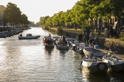 Boot verhuurbedrijf met 15 boten in Amsterdam - Boats4Rent